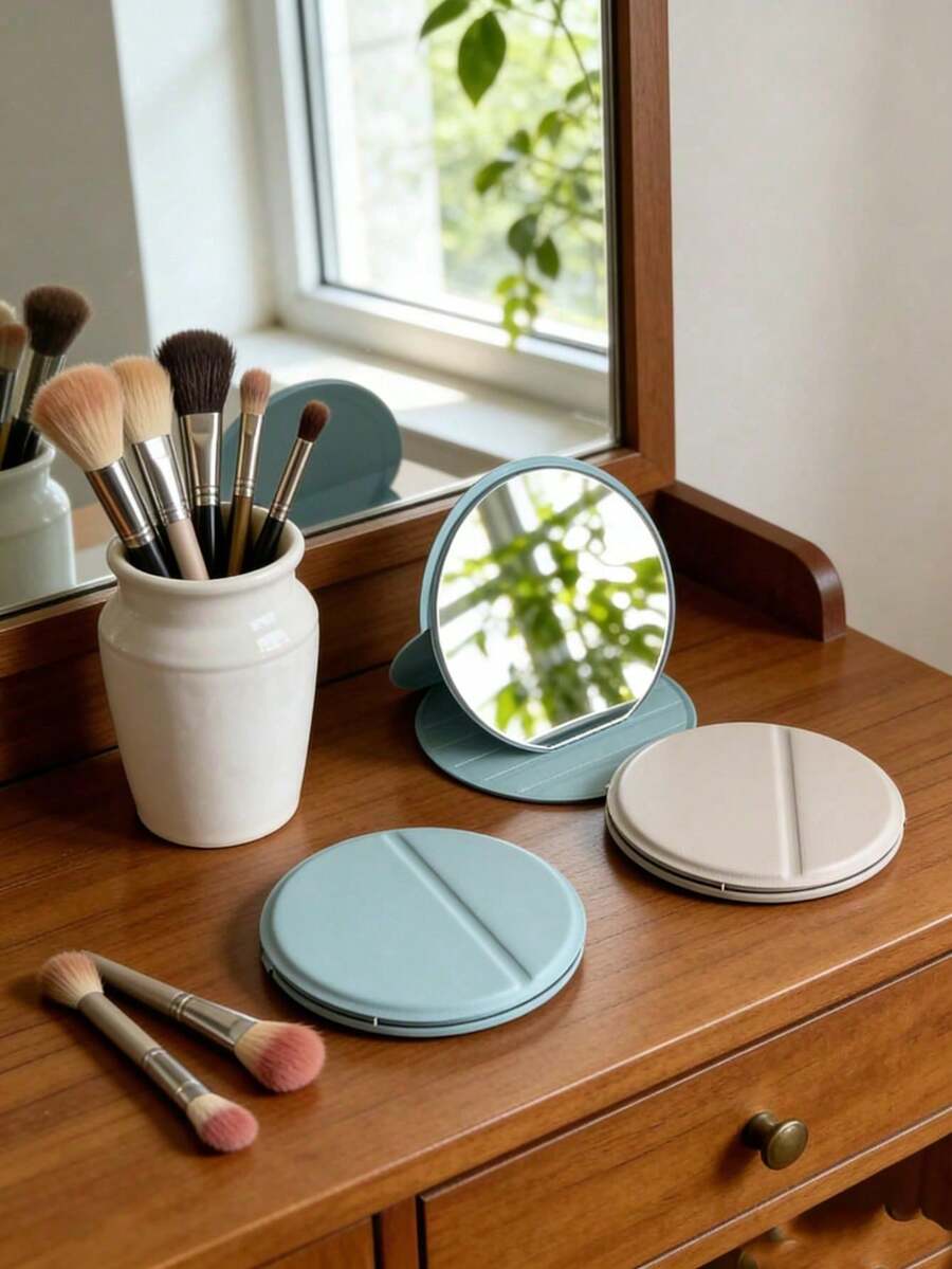 Mini Round Folding Pocket Mirror — image 5